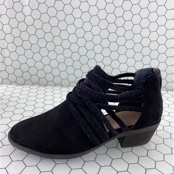 Caslon Black Suede Ankle Boots, size 8 or Eight - Picture 3 of 11